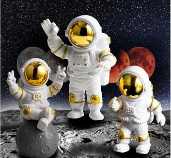 Astronaut Figurine Spaceman Statue Ornament Toys Statue (3 Pcs)